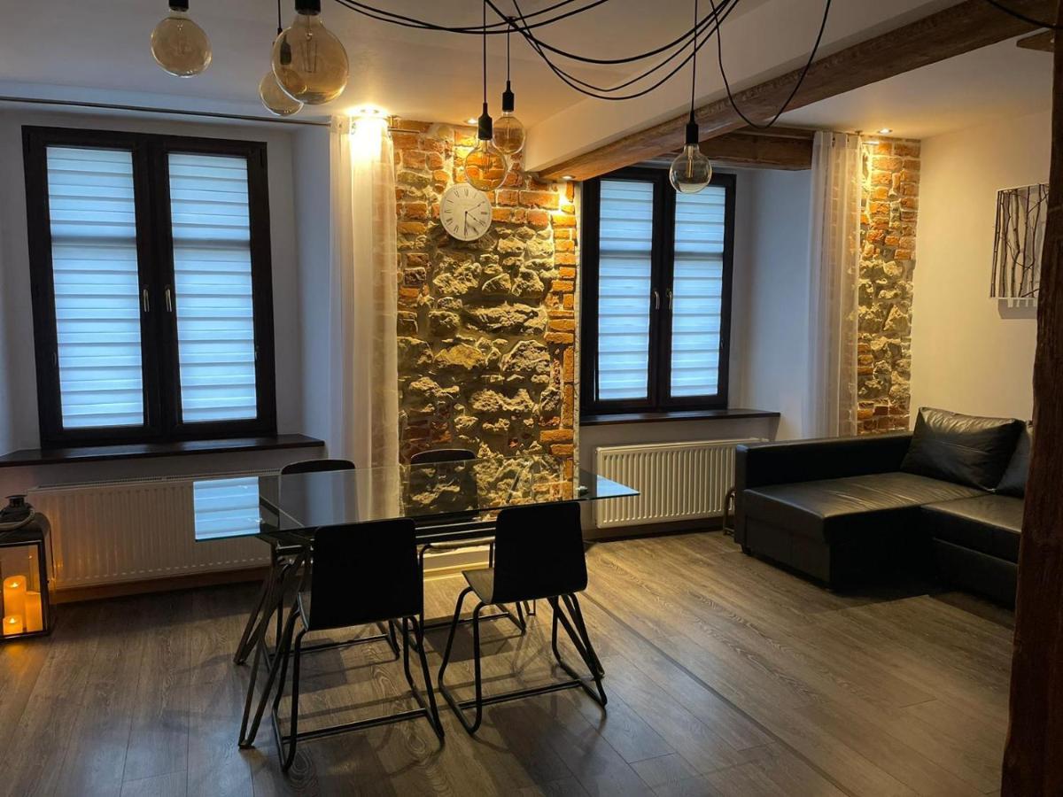Apartament Przy Ratuszu Kłodzko Extérieur photo