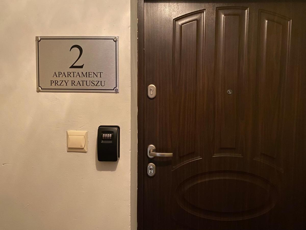 Apartament Przy Ratuszu Kłodzko Extérieur photo