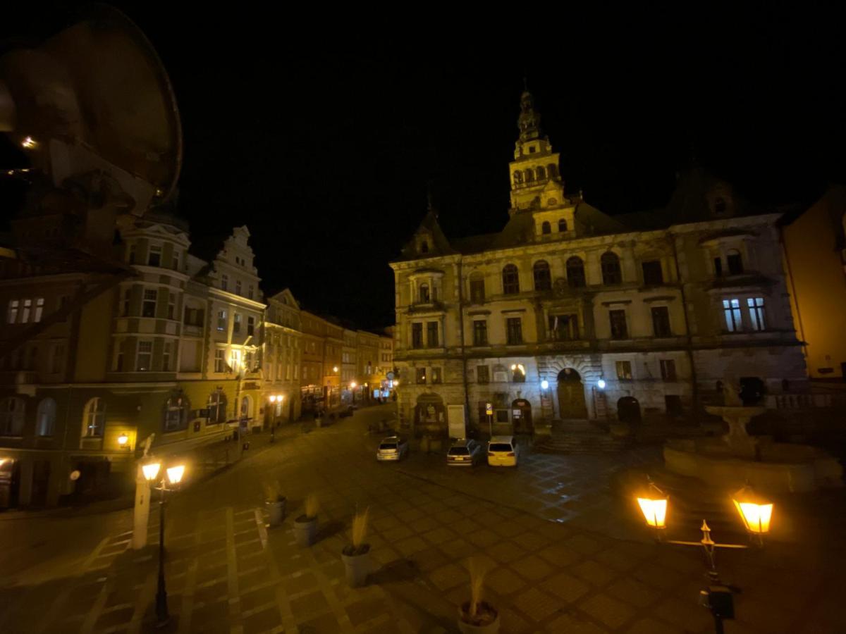 Apartament Przy Ratuszu Kłodzko Extérieur photo