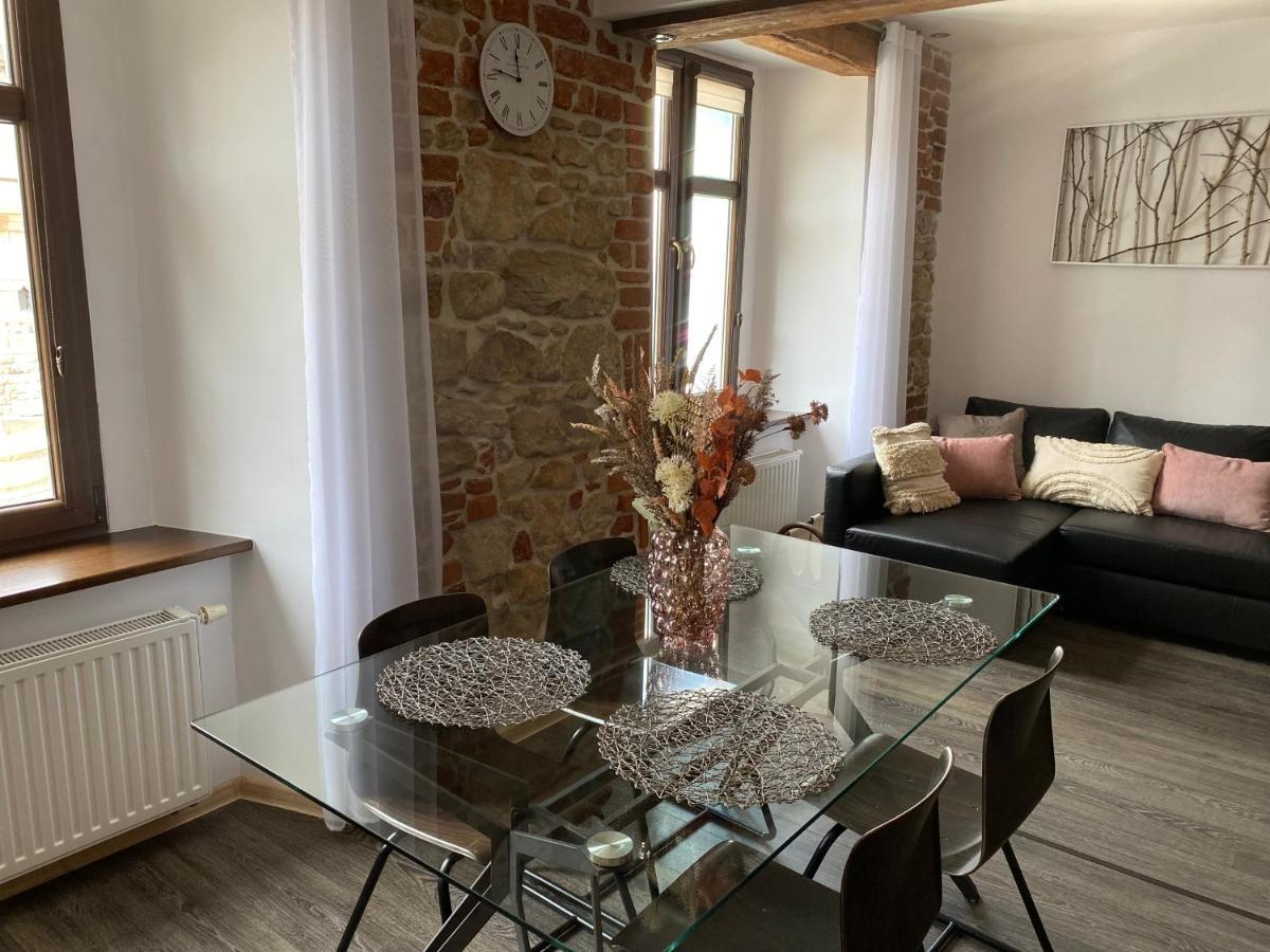 Apartament Przy Ratuszu Kłodzko Extérieur photo