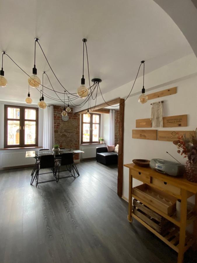 Apartament Przy Ratuszu Kłodzko Extérieur photo