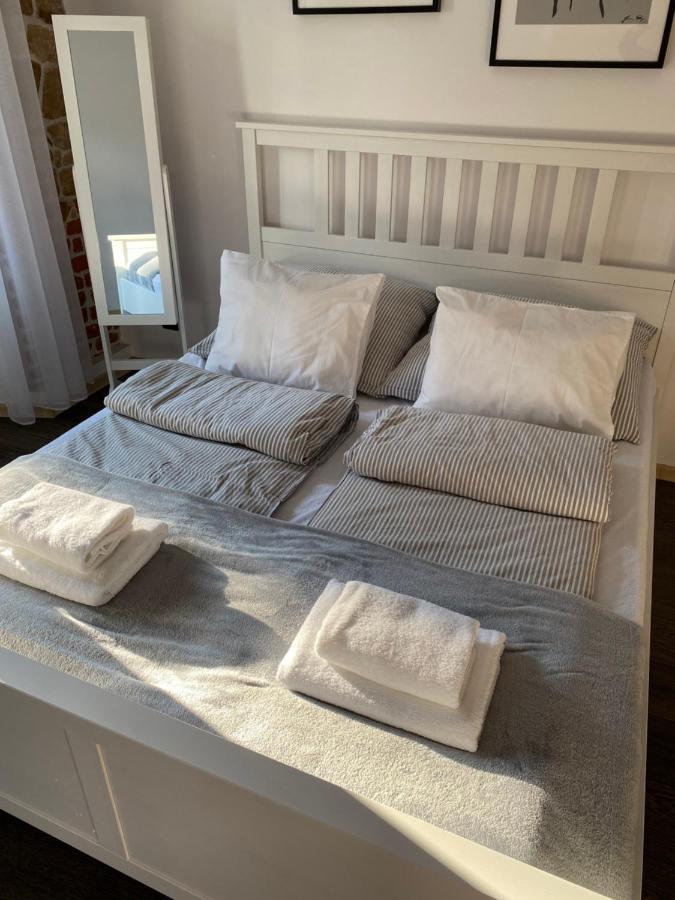 Apartament Przy Ratuszu Kłodzko Extérieur photo