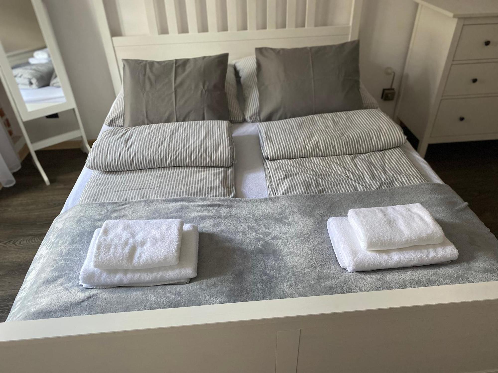 Apartament Przy Ratuszu Kłodzko Extérieur photo