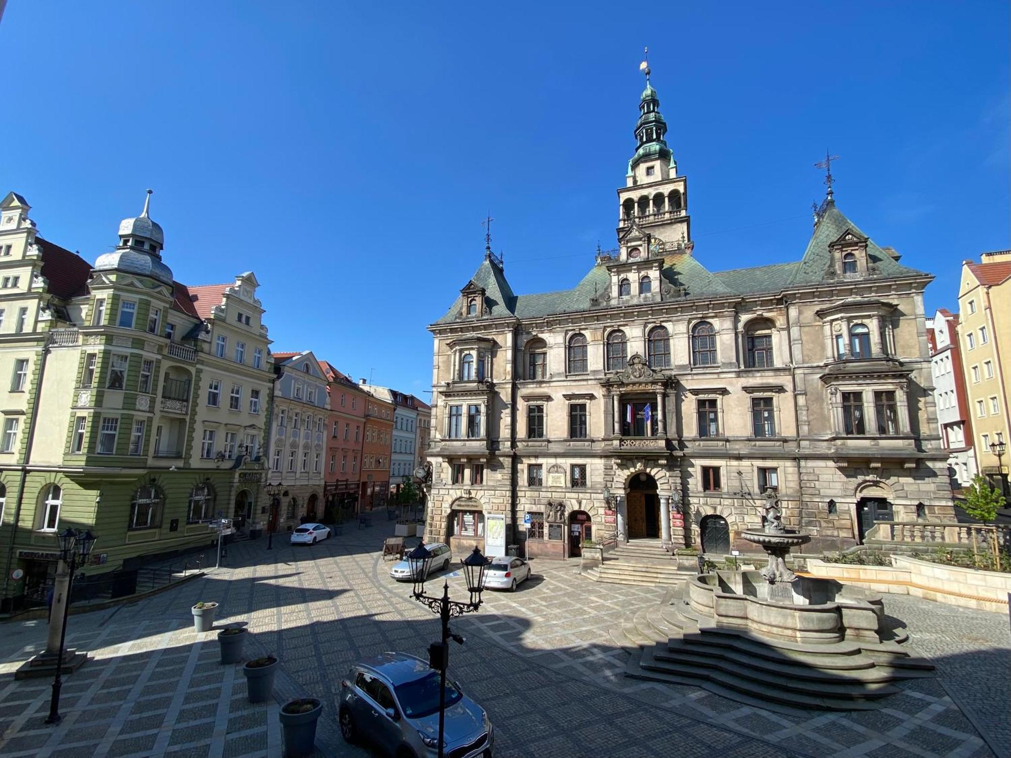 Apartament Przy Ratuszu Kłodzko Extérieur photo
